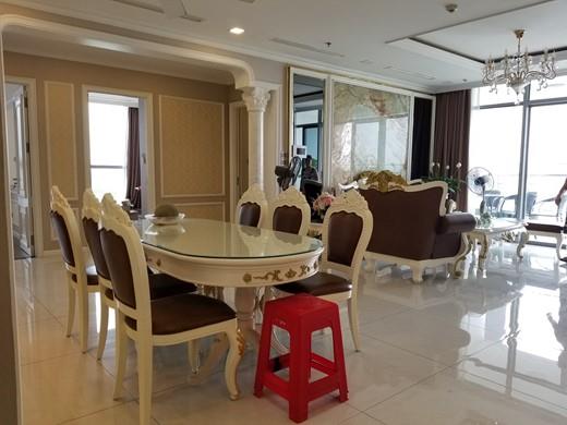 vinhomes central park apartment for rent in binh thanh district hcmc BT105P1793 (12)